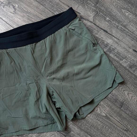 Green Khaki Grey Ten Thousand Lined Workout Gym Shorts 5” - Picture 3 of 7